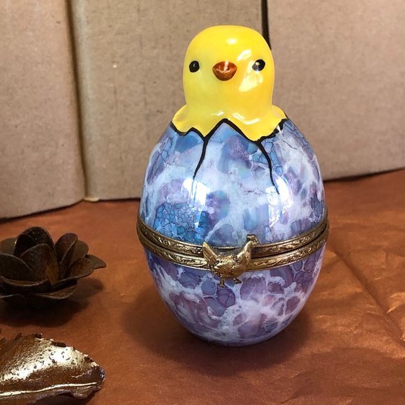 Chick Hatching Limoges Trinket Box